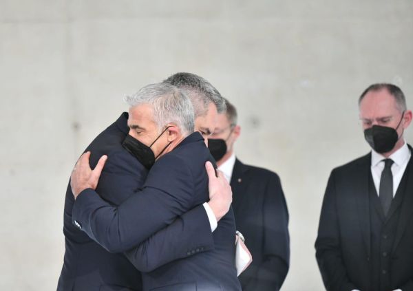 קנצלר אוסטריה ללפיד: "מתנצל שסבא שלך נרצח"