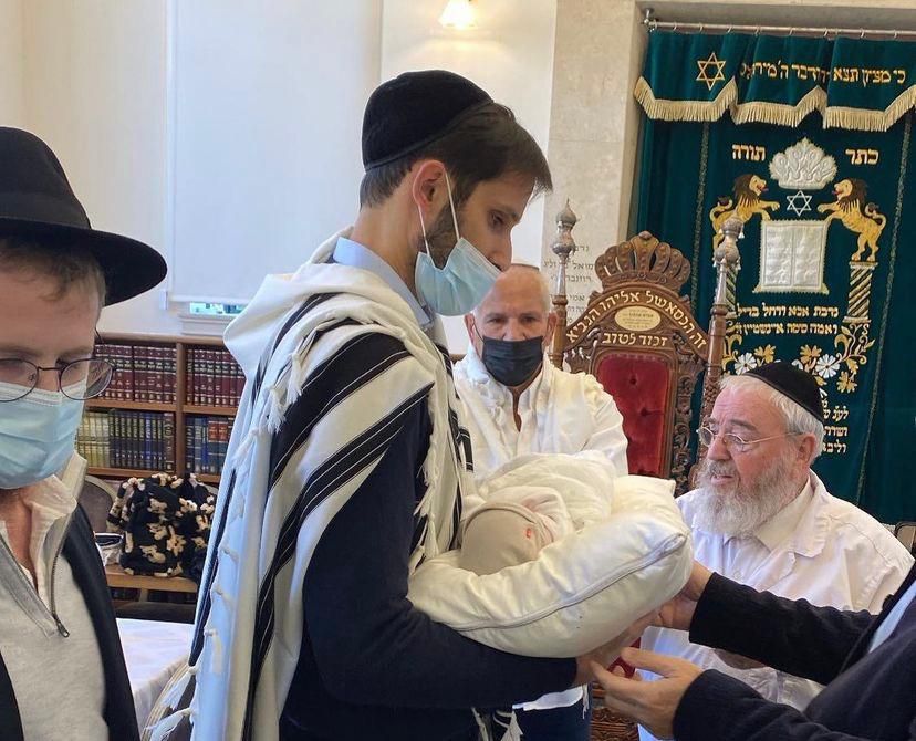 עומרי כספי בחר לבנו שם יהודי במיוחד | ויקרא שמו בישראל: