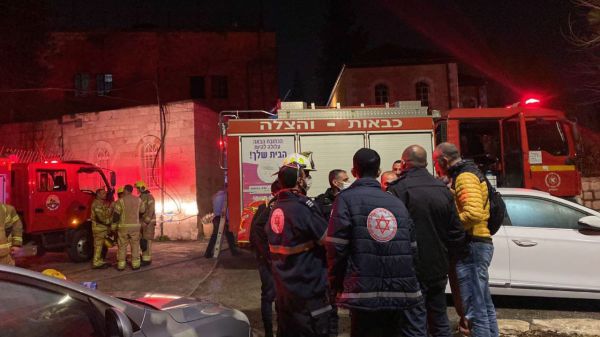 בלון גז התפוצץ: שריפה בבניין מגורים בראשון לציון