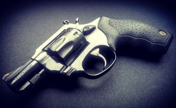 ארה"ב: נעצר חשוד במכירת נשק למחבל מטקסס