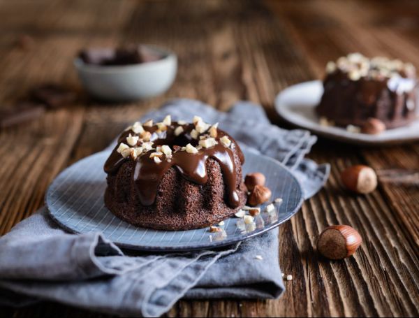 מתנות קטנות: עוגות מיני באנדט שוקולד ופטל