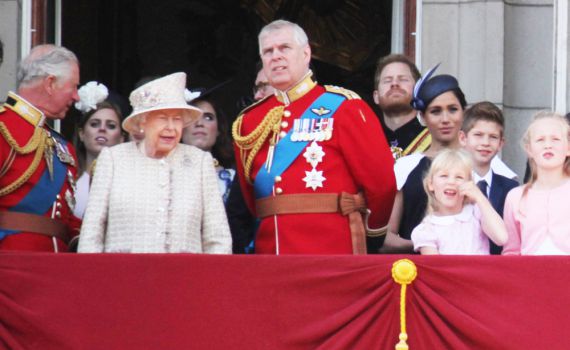 לאחר הסערה: בית המלוכה בהצהרה דרמטית