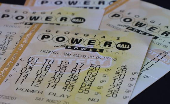 זכה בלוטו… בזכות קינוח במסעדה