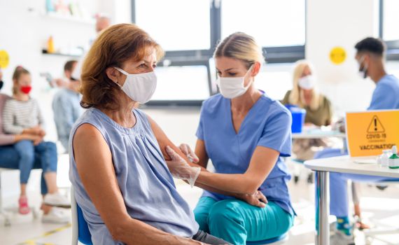 המדינה הראשונה בעולם שמטילה מס על לא מחוסנים