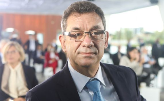 מנכ"ל פייזר: "הקורונה תישאר עוד שנים רבות"