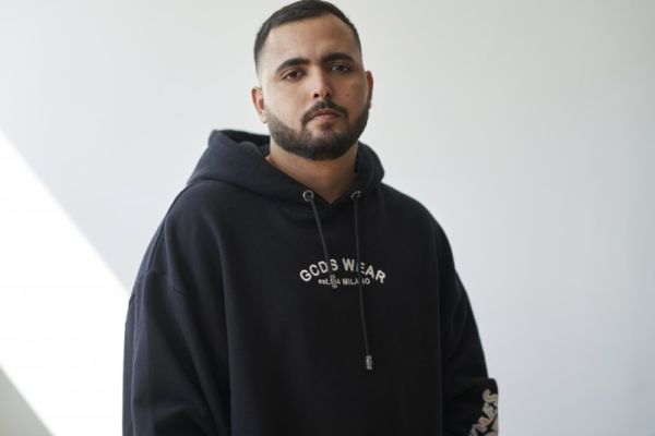 "מקבל על עצמי": אושר כהן בסינגל חדש