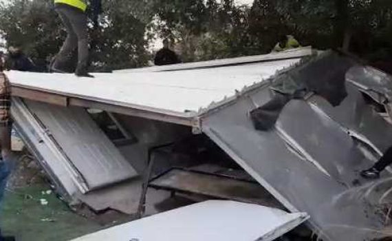 כוחות צבא הורסים מבנים בישיבת חומש