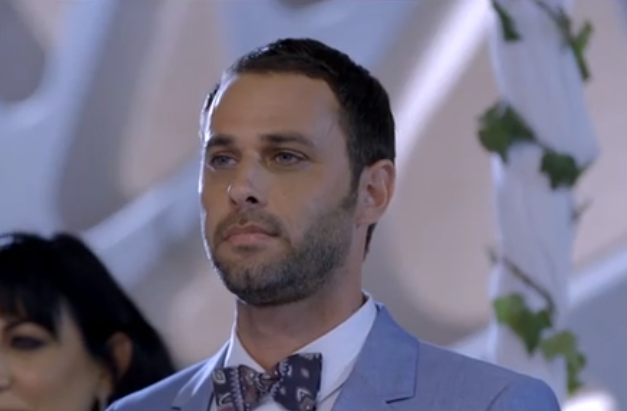 כוכב חתונה ממבט ראשון חוזר לאהבה הראשונה שלו