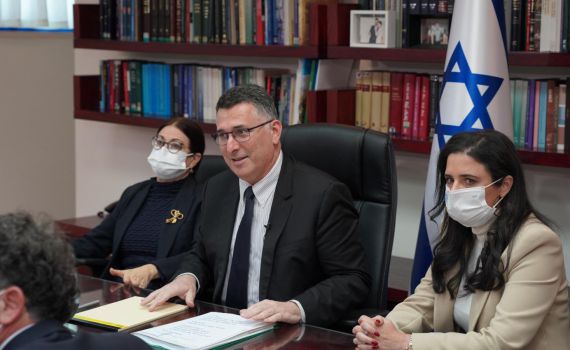 לקראת בחירת השופטים | סער: "הרכב מגוון ומאוזן"