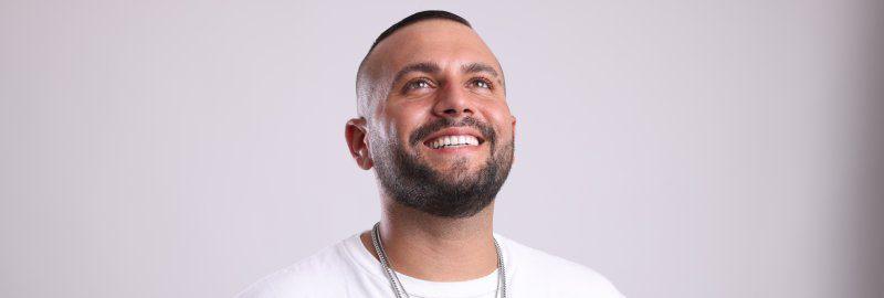 אלקנה מרציאנו "כל המדינה" | למה הקליפ כל כך פשוט?