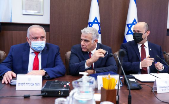 המהלך של ליברמן שיבטיח ללפיד את ראשות הממשלה