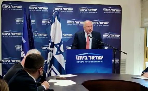 ליברמן: "חב"ד עושים עבודה מדהימה, ממש צבא ה'"