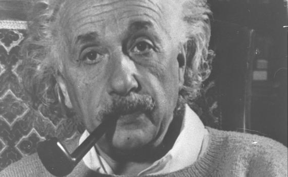 מה אלברט איינשטיין עשה עם הכסף של פרס הנובל?