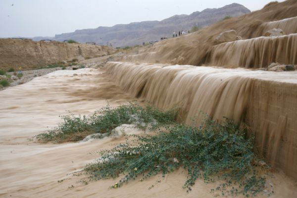 "סכנת חיים!": הגשם חוזר ואיתו אזהרת השיטפונות