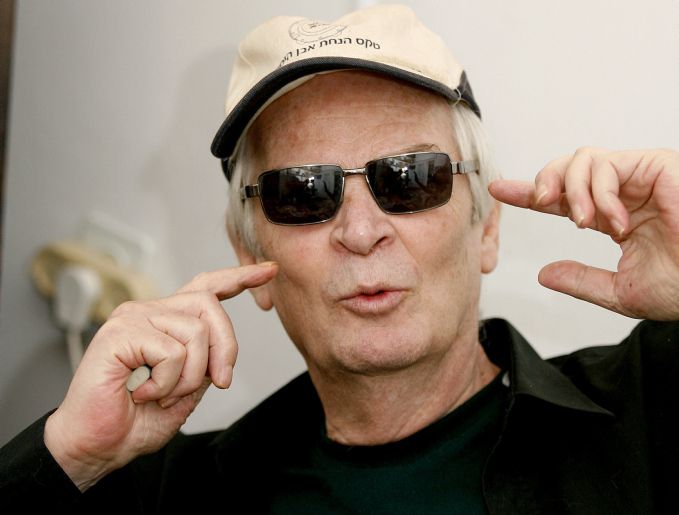 חברי "זהו זה" מבצעים אריק אינשטיין: 'דון קישוט'