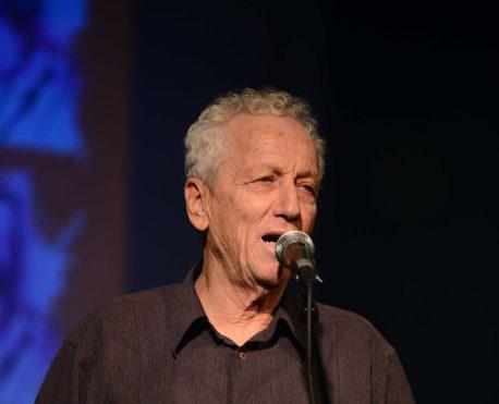 ביישן, בולגרי, מוכשר וקנאי: 10 עובדות על מוני מושונוב