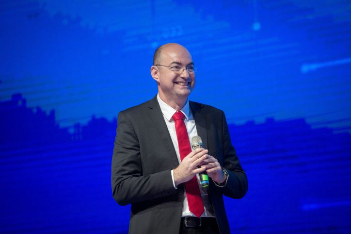 באמירויות טוענים: רוב מתקפות הסייבר הן מישראל