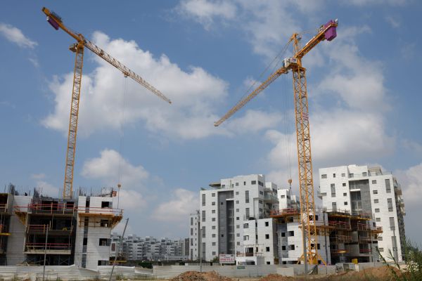 פחות דירות נמכרו, המחירים עלו, נתוני הנדל"ן נחשפים
