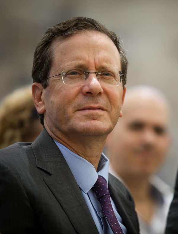 אבו מאזן והרצוג שוחחו על הרגעת המצב הביטחוני