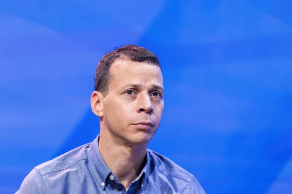 עימות בין פרשני חדשות 12: "מאחל אחים לא גזענים"