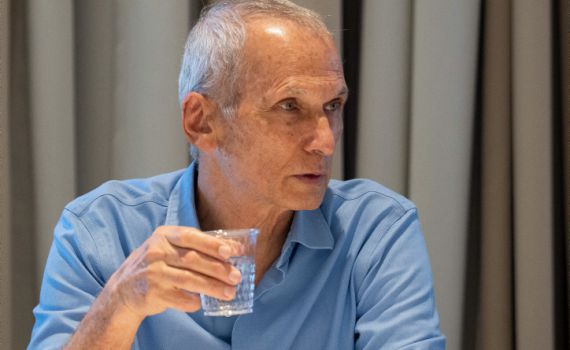 בר לב: "נבדוק האם גורמים פוליטיים עמדו מאחוריה"