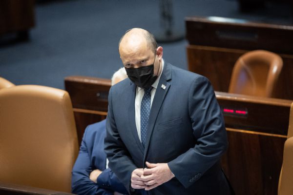 בנט, אל תמרח אותנו, זה ממש לא הזמן לסחבת