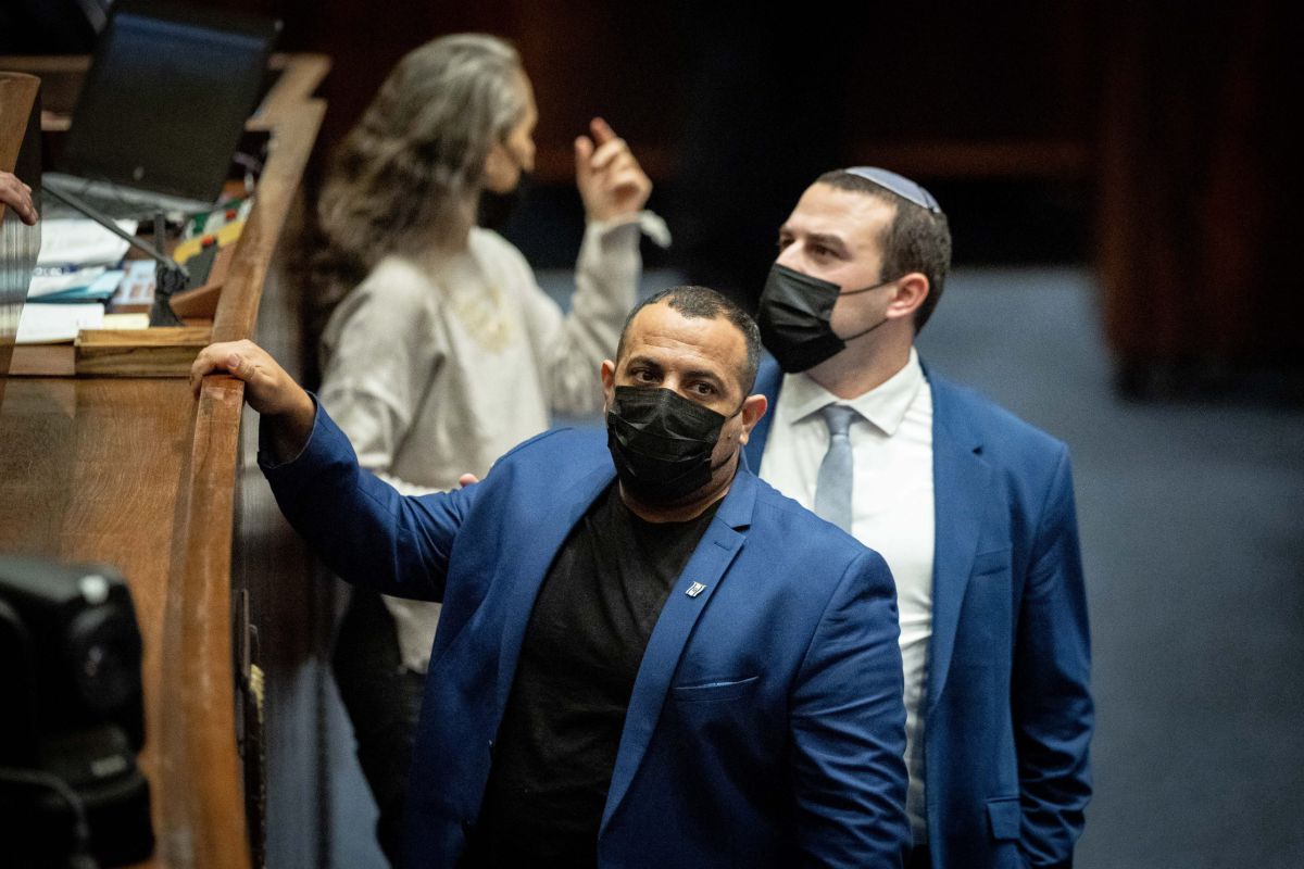 אין עדיין הסכמות: אלו חלק מהדרישות של אביר קארה