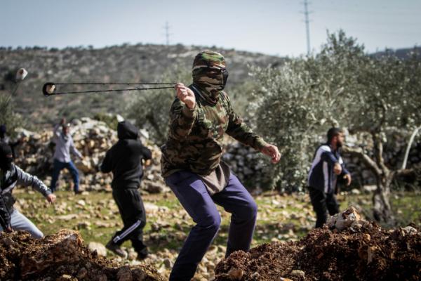 גוש עציון: לוחמי צה״ל ירו לעבר משליכי בקבתבי"ם