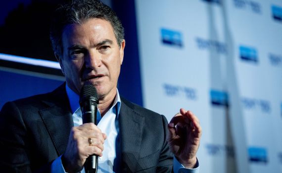 סקר: כמה מנדטים שווים נפתלי בנט ויוסי כהן