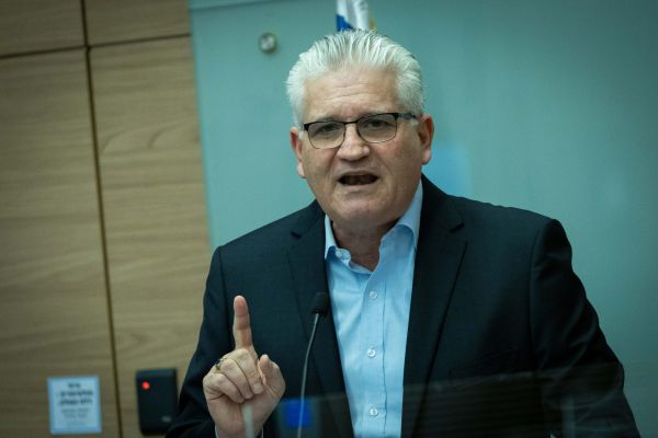 לפני הקמפיין | סקר: כמה מנדטים אלי אבידר שווה