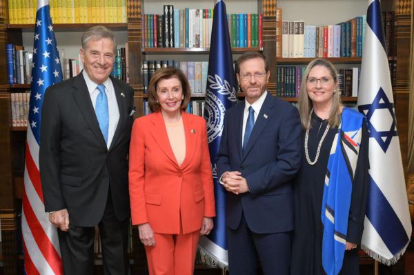 הרצוג לפלוסי: "הקשר ביננו חזק ואמיץ"