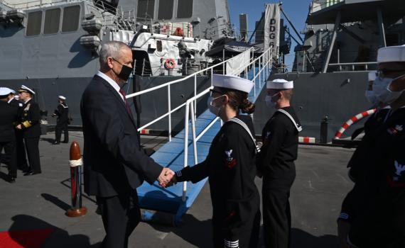 גנץ בבחריין: "שיתופי הפעולה תורמים ליציבות"