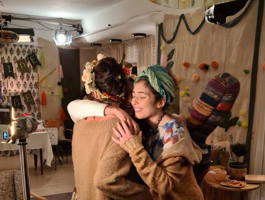 מפתיע: הזמרת רוני דלומי בכיסוי ראש