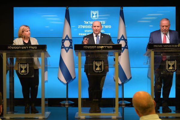 הלחץ עבד: הממשלה בשורת הקלות כלכליות