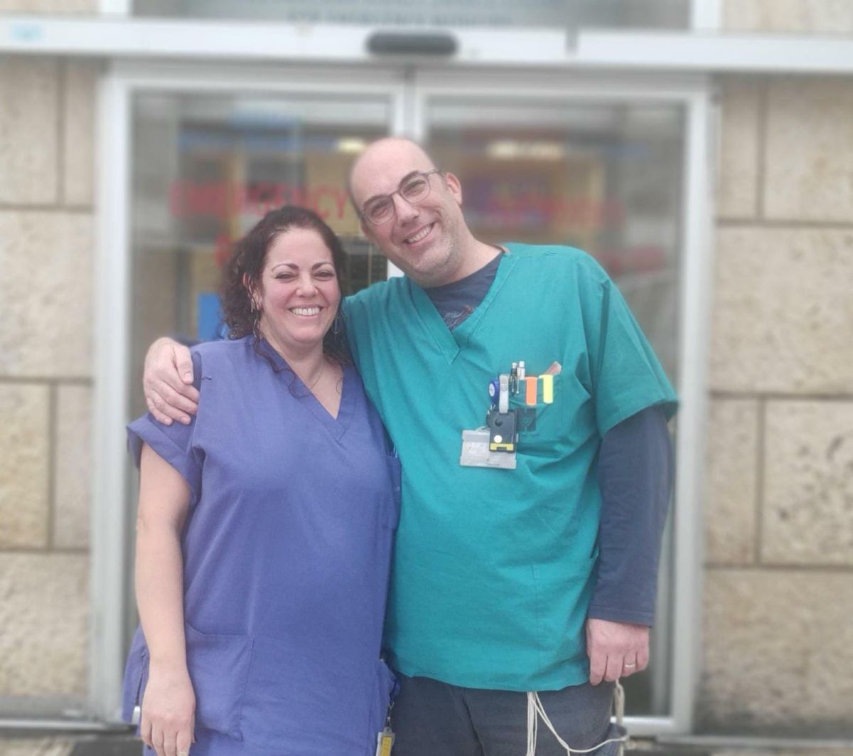 סיפור האהבה שנרקם בין כותלי בית החולים