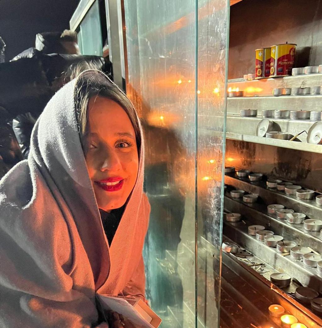 צדיקה: עדן בן זקן בקברו של הרבי מלובביץ'