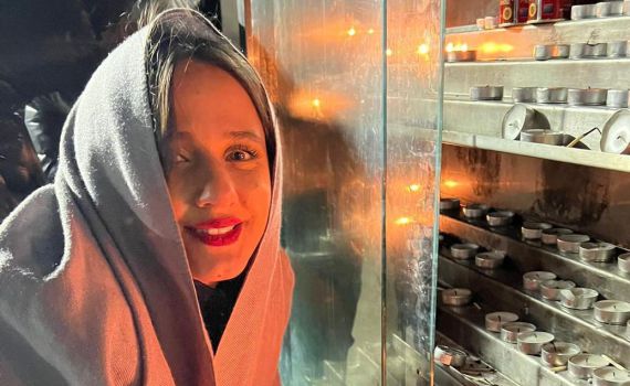 צדיקה: עדן בן זקן בקברו של הרבי מלובביץ'