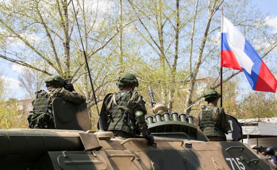 שרת החוץ הבריטית: "סיכוי גבוה לפלישה רוסית"