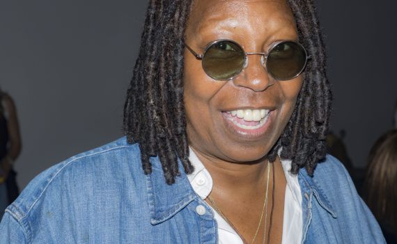 האמירה המזעזעת של וופי גולדברג על השואה