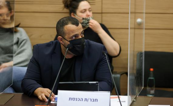 מסתמן: תיק ההצבעה הכפולה נגד קארה ייסגר