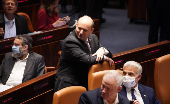 ימים מתוחים: השאלות שיכריעו את גורל הקואליציה