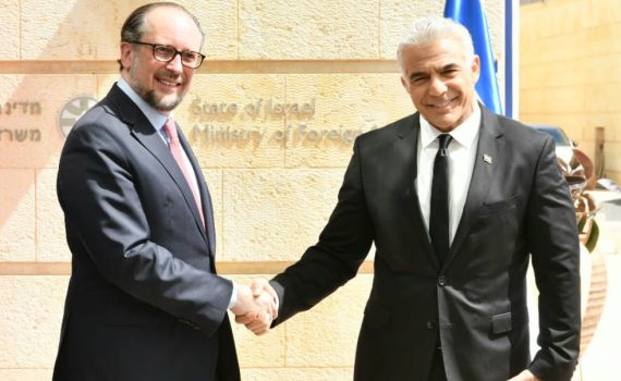 לפיד עם מקבילו האוסטרי: זו התשובה לטרור