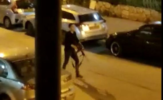 "המחבל כיוון אלי את הנשק והיה לו מעצור"