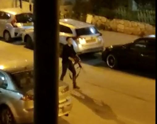 "המחבל כיוון אלי את הנשק והיה לו מעצור"