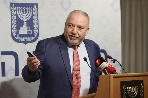 עוקף כנסת: ליברמן מפעיל את הרפורמה בחקלאות