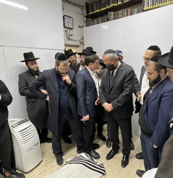 נתניהו הגיע להיפרד בביתו של הרב קנייבסקי