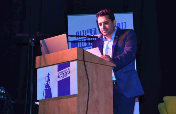 מפגן כוח: מאות השתתפו בכנס של עמיחי שיקלי