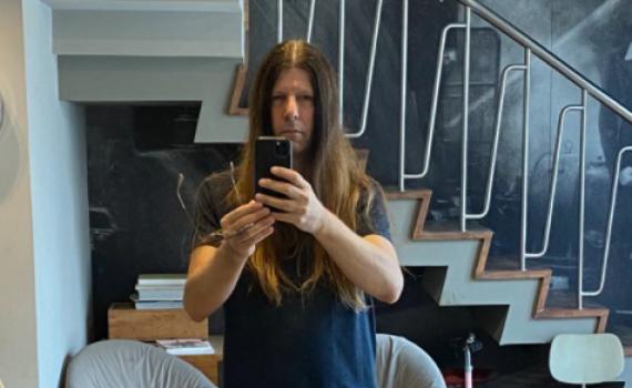 "יאללה מסתפרים" אילן לוקאץ' עורר שערה