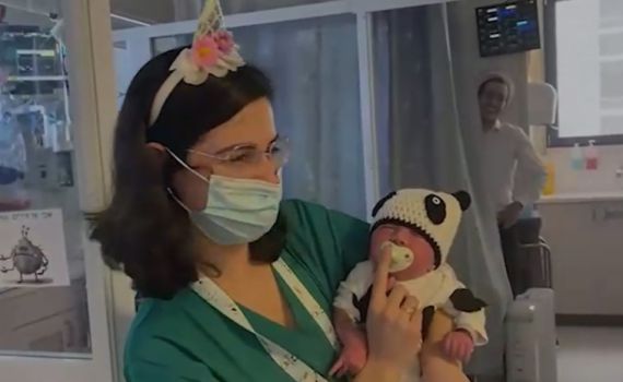 פורים מתוק בפגיה בבית חולים הדסה | צפו בתיעוד: