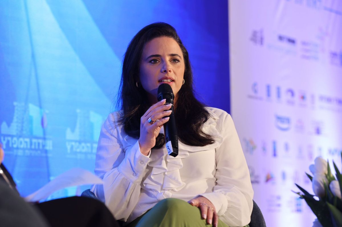 שקד נותנת חודש נוסף לפני פיזור מועצת העיר חיפה